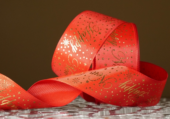 Репсова новорічна стрічка "Happy New Year" червоний (4,0 см *23 м) (1рулон) Репсова новорічна стрічка "Happy New Year" червоний (4,0 см *23 м) (1рулон)