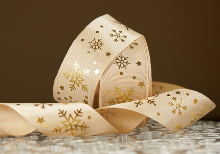 Репсова новорічна стрічка "Сніжинки" коричневий (4,0 см *23 м) (1рулон)