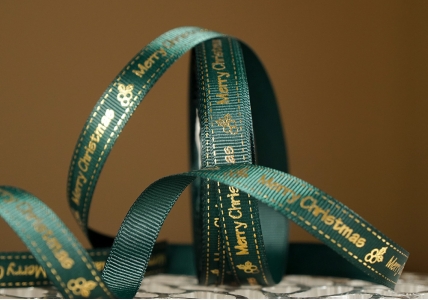 Репсова новорічна стрічка "Merry Christmas" зелений (1,2 см *23 м) (1рулон)