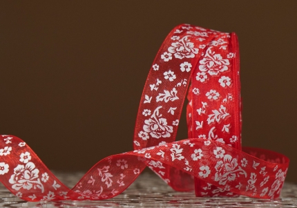 Стрічка ОРГАНЗА з принтом "КВІТИ" (2,5 см *45 м), червоний (№26m) (1рулон)