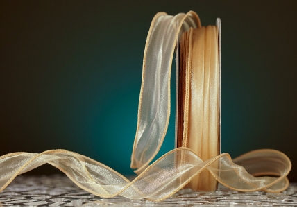 Органза хвиляста карамельний колір з кантом (3,0 см *23 м), (1рулон) Органза хвиляста карамельний колір з кантом (3,0 см *23 м), (1рулон)