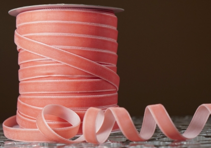 Стрічка оксамитова (велюр) 1,0см персикова (№C11) (1,0 см*45м) (1 рулон)