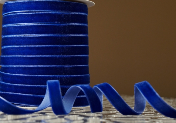 Стрічка оксамитова (велюр) 1,0см темно-синя (№C36) (1,0 см*45м) (1 рулон)