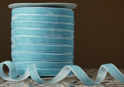 Стрічка оксамитова (велюр) 1,0см блакитна (небесний) (№C61) (1,0 см*45м) (1 рулон)