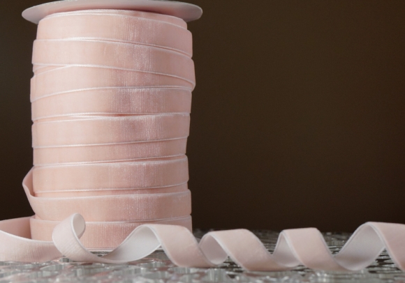 Стрічка оксамитова (велюр) персикова (№06) (1,5 см*45м) (1 рулон)