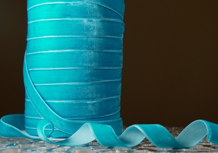 Стрічка оксамитова (велюр) блакитна (№32) (1,5 см*45м) (1 рулон)