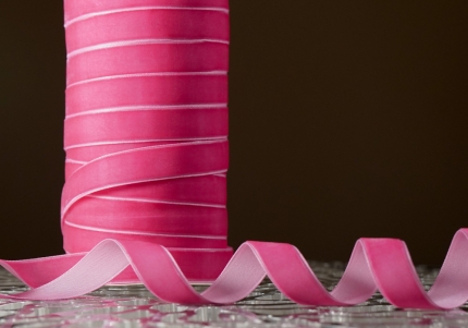 Стрічка оксамитова (велюр) рожева (фукусія) (№C19) (1,5 см*45м) (1 рулон)