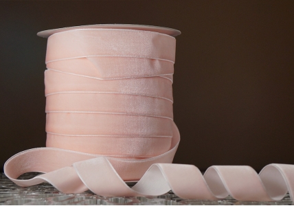 Стрічка оксамитова (велюр) 2,5 см, персикова (№06) (1 рулон) (45м)