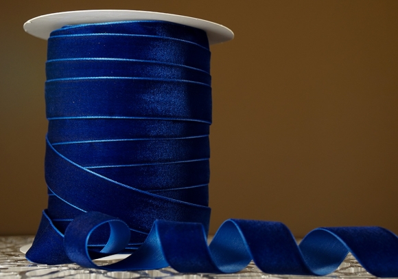 Стрічка оксамитова (велюр) 2,5 см, синій (№47) (1 рулон) (45м) Стрічка оксамитова (велюр) 2,5 см, синій (№47) (1 рулон) (45м)