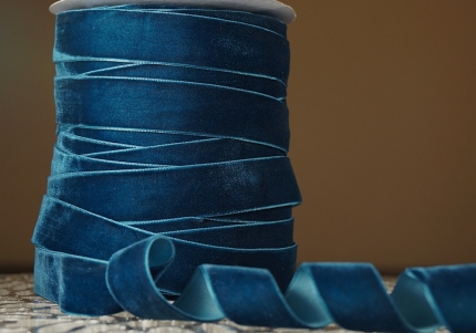 Стрічка оксамитова (велюр) 2,5 см, лілово-синій (№C29) (1 рулон) (45м)