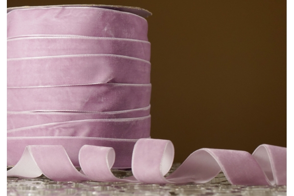 Стрічка оксамитова (велюр) 2,5 см, блідо-бузковий (№C38) (1 рулон) (45м) Стрічка оксамитова (велюр) 2,5 см, блідо-бузковий (№C38) (1 рулон) (45м)