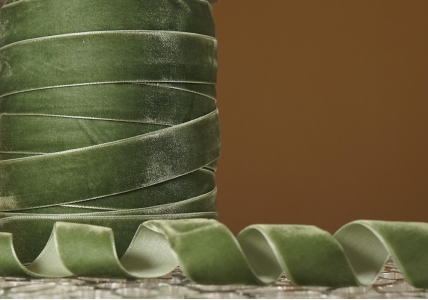 Стрічка оксамитова (велюр) 2,5 см, зелений (№C41) (1 рулон) (45м)