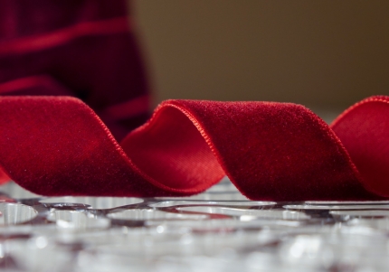 Стрічка оксамитова (велюр) 1,0см червоний (№C54) (1,0 см*45м) (1 рулон)