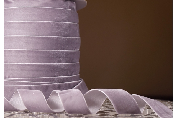 Стрічка оксамитова (велюр) 2,5 см, ліловий (№C60) (1 рулон) (45м) Стрічка оксамитова (велюр) 2,5 см, ліловий (№C60) (1 рулон) (45м)