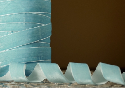 Стрічка оксамитова (велюр) 2,5 см, блакитний (небесний) (№C61) (1 рулон) (45м)