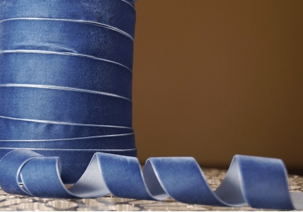 Стрічка оксамитова (велюр) 2,5 см, синій (№C67) (1 рулон) (45м)