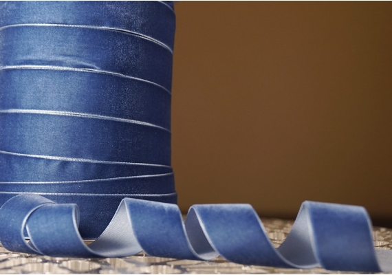 Стрічка оксамитова (велюр) 2,5 см, синій (№C67) (1 рулон) (45м) Стрічка оксамитова (велюр) 2,5 см, синій (№C67) (1 рулон) (45м)