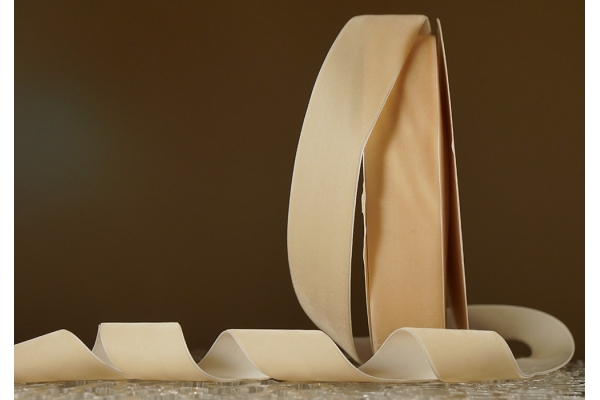 Стрічка оксамитова (велюр) 4,0 см, кремовий (№01) (1 рулон) (27м) Стрічка оксамитова (велюр) 4,0 см, кремовий (№01) (1 рулон) (27м)