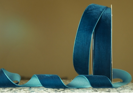 Стрічка оксамитова (велюр) 4,0 см, лілово-синій (№C29) (1 рулон) (27м) Стрічка оксамитова (велюр) 4,0 см, лілово-синій (№C29) (1 рулон) (27м)