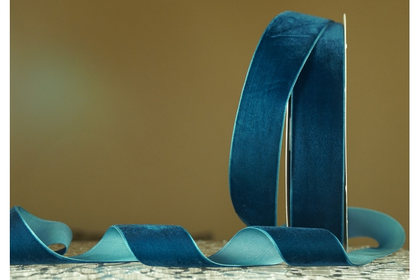 Стрічка оксамитова (велюр) 4,0 см, лілово-синій (№C29) (1 рулон) (27м) Стрічка оксамитова (велюр) 4,0 см, лілово-синій (№C29) (1 рулон) (27м)