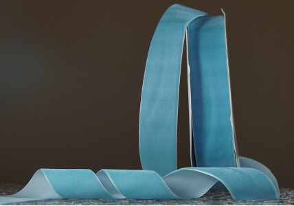 Стрічка оксамитова (велюр) 4,0 см, блакитний (небесний) (№C61) (1 рулон) (27м) Стрічка оксамитова (велюр) 4,0 см, блакитний (небесний) (№C61) (1 рулон) (27м)