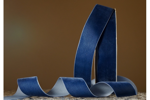 Стрічка оксамитова (велюр) 4,0 см, синій (джинс) (№C67) (1 рулон) (27м) Стрічка оксамитова (велюр) 4,0 см, синій (джинс) (№C67) (1 рулон) (27м)