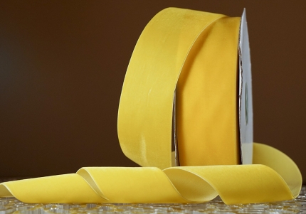 Стрічка оксамитова (велюр) жовтий (№15) (5.0см*18м) (1 рулон) 