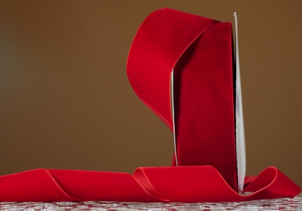 Стрічка оксамитова (велюр) червоний (№C23) (5.0см*18м) (1 рулон) 